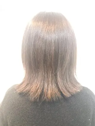 ミディアム 山本 咲貴のヘアスタイル