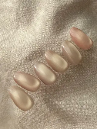 ネイル 𓂃toi. 儚げnuanceのネイルデザイン