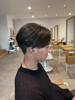 ミディアム 樋口 令惟のヘアスタイル