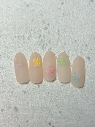 ネイル Li'a Bloom所属・🦋🤍 madoka🤍のネイルデザイン