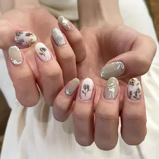 ネイル 株式会社JUEGO .○°のネイルデザイン