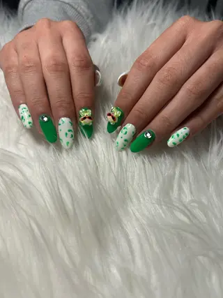 ネイル COSMOS あすみのネイルデザイン