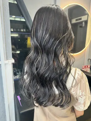 ミディアム カラー dao/ミルクティー /ブラウン/ブロンドのヘアスタイル