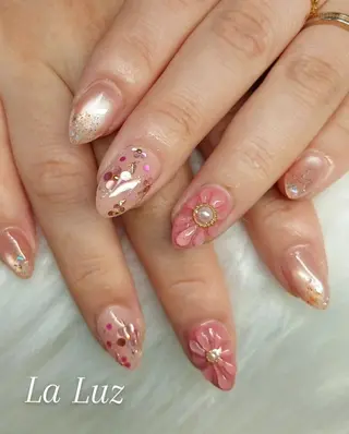 ネイル 小川 真里奈のネイルデザイン