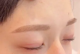 アイブロウ LAYLA所属・武藤 美希の眉毛・アイブロウイメージ