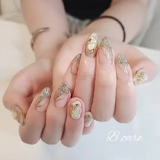 ネイル ビーケア自由が丘所属・えみ えみのネイルデザイン