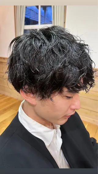 パーマ メンズ 花澤 紗更のヘアスタイル