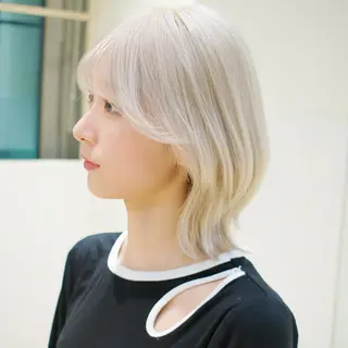 ミディアム カラー 割れない顔まわり 小顔カット難波のヘアスタイル