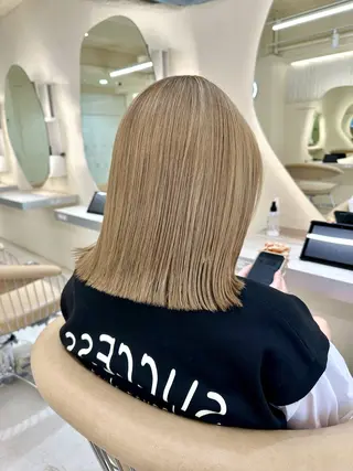 ショート センターパート /ニュアンスパーマのヘアスタイル