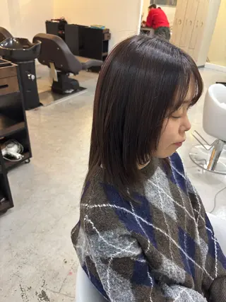 ミディアム 越坂部 桃子のヘアスタイル