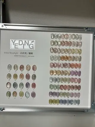 ネイル 高木 維麗絲のネイルデザイン