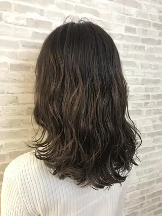 セミロング カラー 小金丸 里沙のその他イメージ