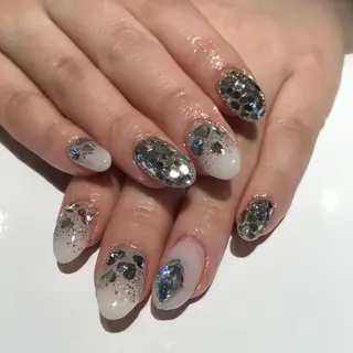 ネイル imymemine所属・渡邊 束紗のネイルデザイン