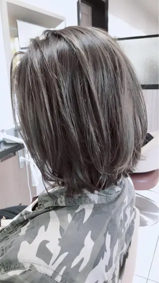 ミディアム カラー 日野 祥のヘアスタイル