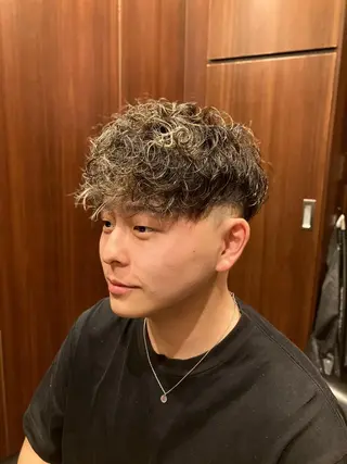 ショート BroTokyo Barbershop 銀座店所属・大河 たいがのヘアスタイル