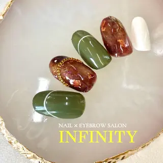 ネイル INFINITY所属・INFINITY nailのネイルデザイン