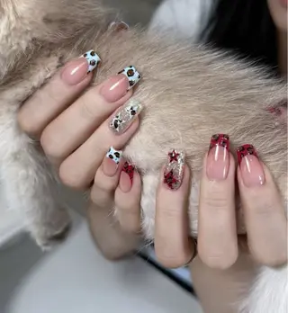 ネイル 櫻井 奈美子のネイルデザイン