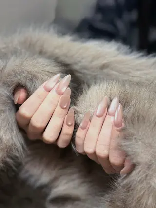 ネイル グロー ネイルのネイルデザイン