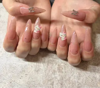 ネイル Lowé所属・Lowé みるくのネイルデザイン