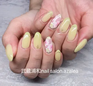 ネイル R inのネイルデザイン