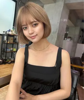 ショート カラー yamanaka honamiのヘアスタイル