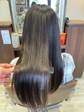 ロング 🌿ストレート🌿 髪質改善☘️シュウヤのヘアスタイル