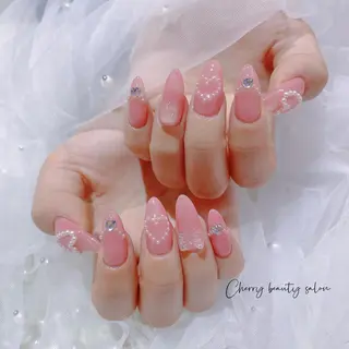 ネイル SAKURA 🍒のネイルデザイン