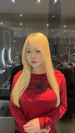 ロング ハッシュカット🖤 レイヤー/透けカラーのヘアスタイル