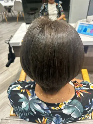 ショート カラー 🐟細屋 彩優音🐟のヘアスタイル