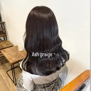 ロング カラー 𝑴𝒊𝒌𝒖💝 透明感モテカラーのヘアスタイル