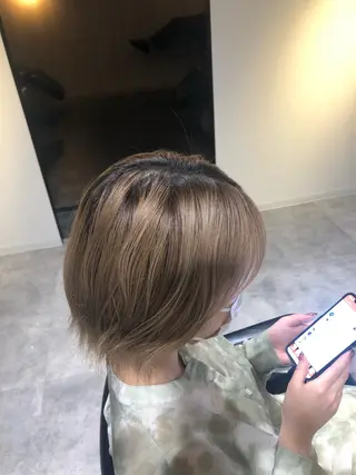 ショート カラー GIEN 末吉 海斗のヘアスタイル