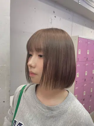 ショート カラー ザクザクレイヤー 🍀/ブリーチ/小田のヘアスタイル