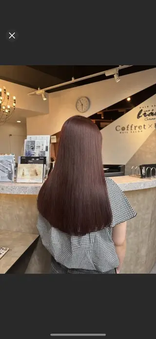 ロング 岩岡 つなみのヘアスタイル