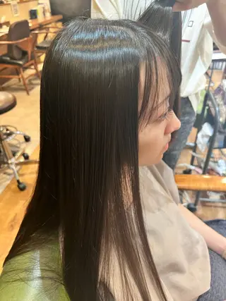ロング Luster Friends所属・まゆ | 艶カラー | ストレートのヘアスタイル
