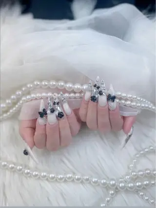 ネイル ベスティオーラ所属・ベスティオーラ/小竹 花香のネイルデザイン