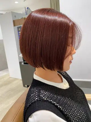 ショート 顔まわりカラー特化 赤津百合絵のヘアスタイル