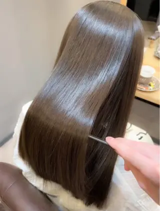 カラー 宮崎 由愛のヘアスタイル