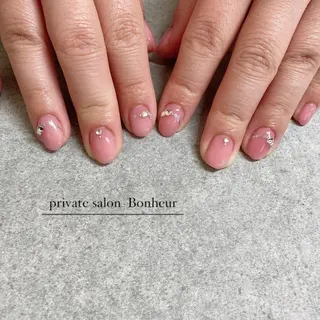 ネイル BONHEUR Annaのネイルデザイン