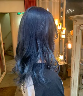 カラー Arrows(アローズ)所属・個性的🩰⭐︎盛岡 🧿タテイシアイカのヘアスタイル