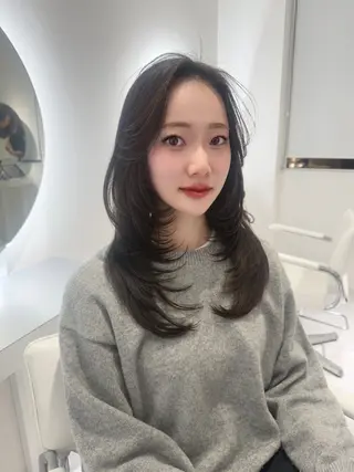 セミロング レイヤーカット🫧 🎀Tomoka🎀のヘアスタイル