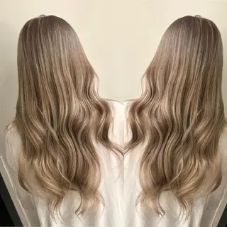 ロング カラー 🔥ハイトーンカラー ギャルNAOKI🔥のヘアスタイル