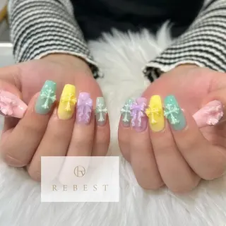 ネイル ❤️💛REBEST 付け放題Nailのネイルデザイン
