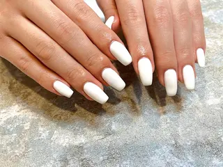 ミディアム AXSIA Beautyのネイルデザイン