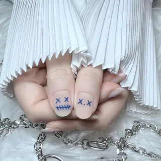 ネイル RAFFINE 月🦋🩵のネイルデザイン