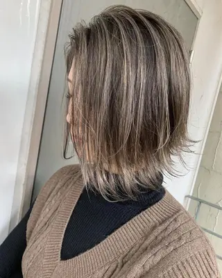 ミディアム カラー 髪質改善will hairdesignのヘアスタイル