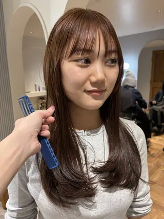 セミロング カラー ナチュラルなヘア /ヨシダトモキのヘアスタイル