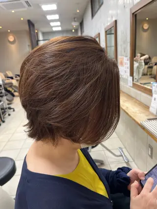 ショート vis-a-vis　板橋店所属・たなか なおのヘアスタイル