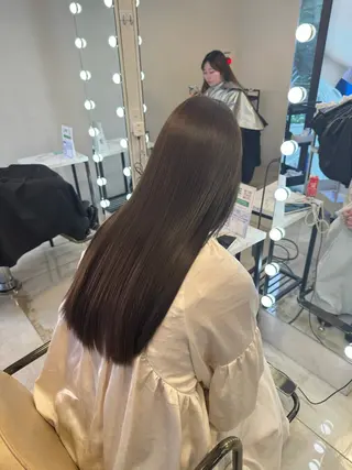 ロング SHIN レイヤー‪‪カットのヘアスタイル