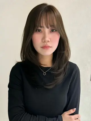 セミロング カラー ヘアアレンジ 韓国ヘア×髪質 改善🇰🇷シオリのヘアスタイル