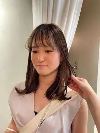 ミディアム カラー 山下 悠月のヘアスタイル